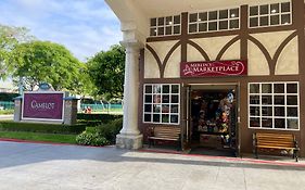 Anaheim Camelot Inn & Suites